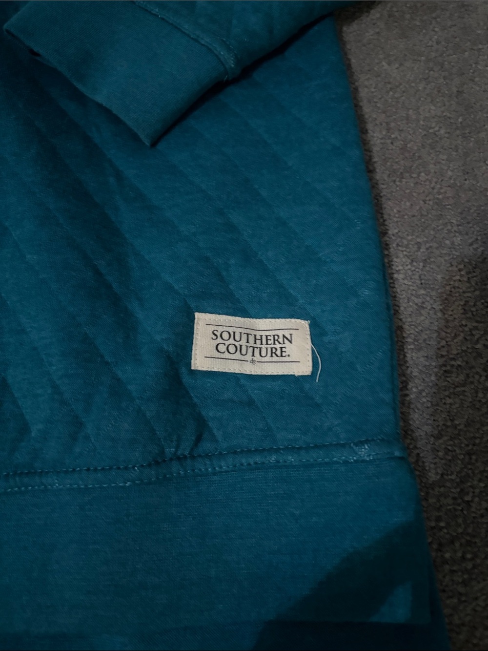 Women’s Southern Couture Quilted Crewneck Sweater in Teal